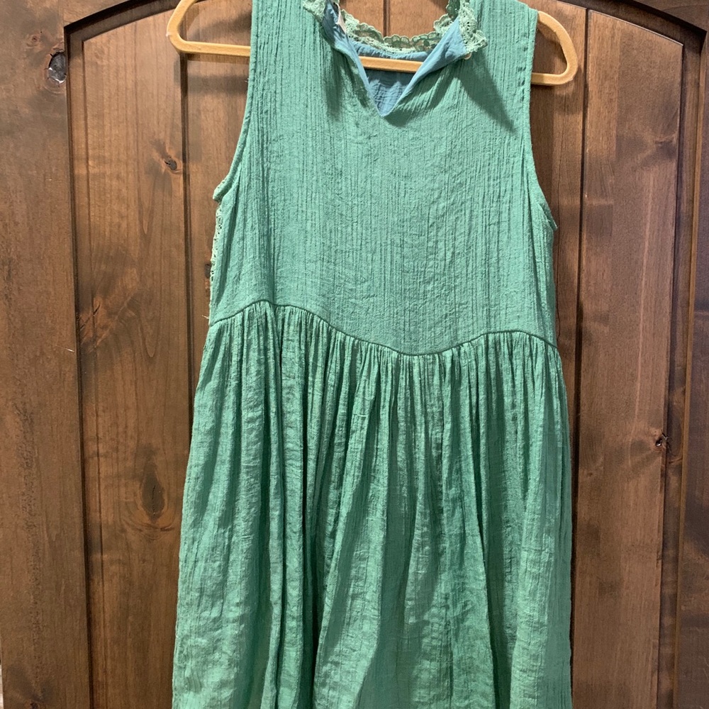 Dress - Picture 2 of 2